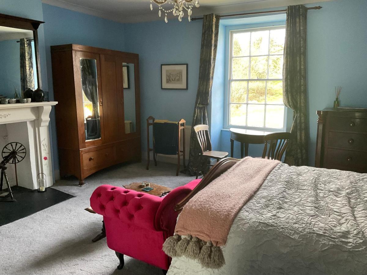 Nantgaredig Ynyswen Bed & Breakfast المظهر الخارجي الصورة